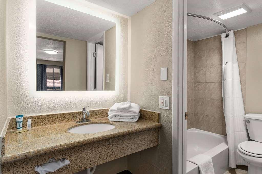 Days Inn By Wyndham Albuquerque Northeast Rum bild